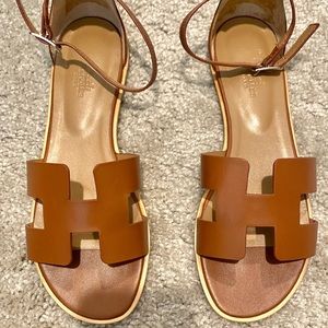 Hermès Brown Leather Sandals